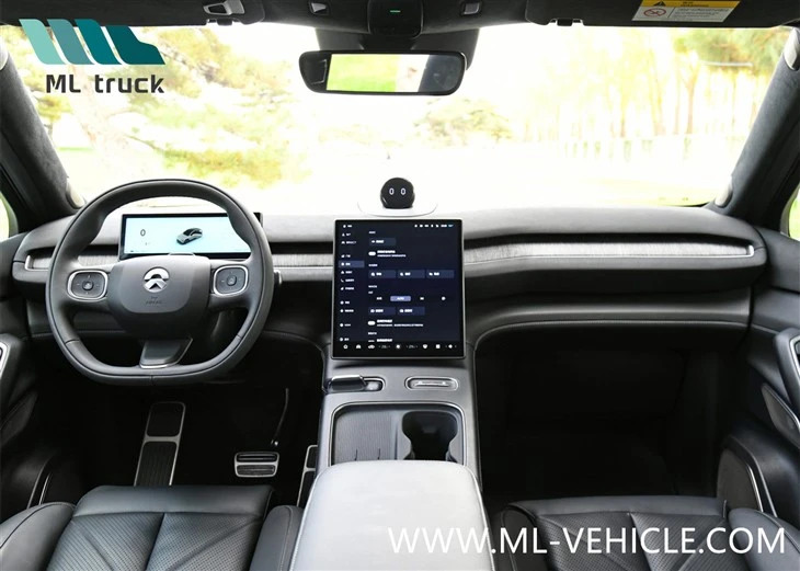 NIO EC7