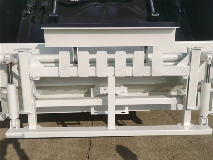 New Sinotruk HOWO 4×2 Garbage Compactor Truck